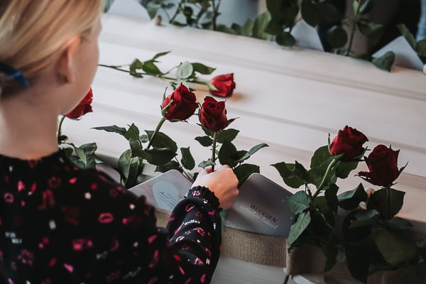 kist bloemenband roos meisje Larz Kemper